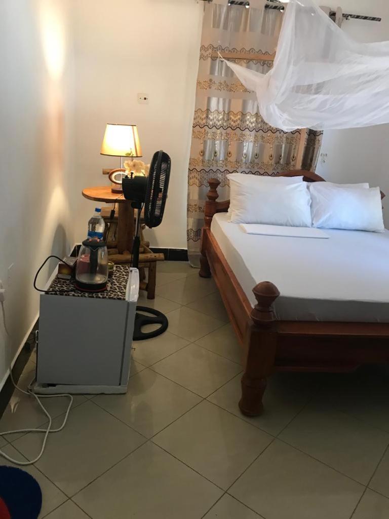 Apartmán Bbq Lounge Dar es Salaam Pokoj fotografie